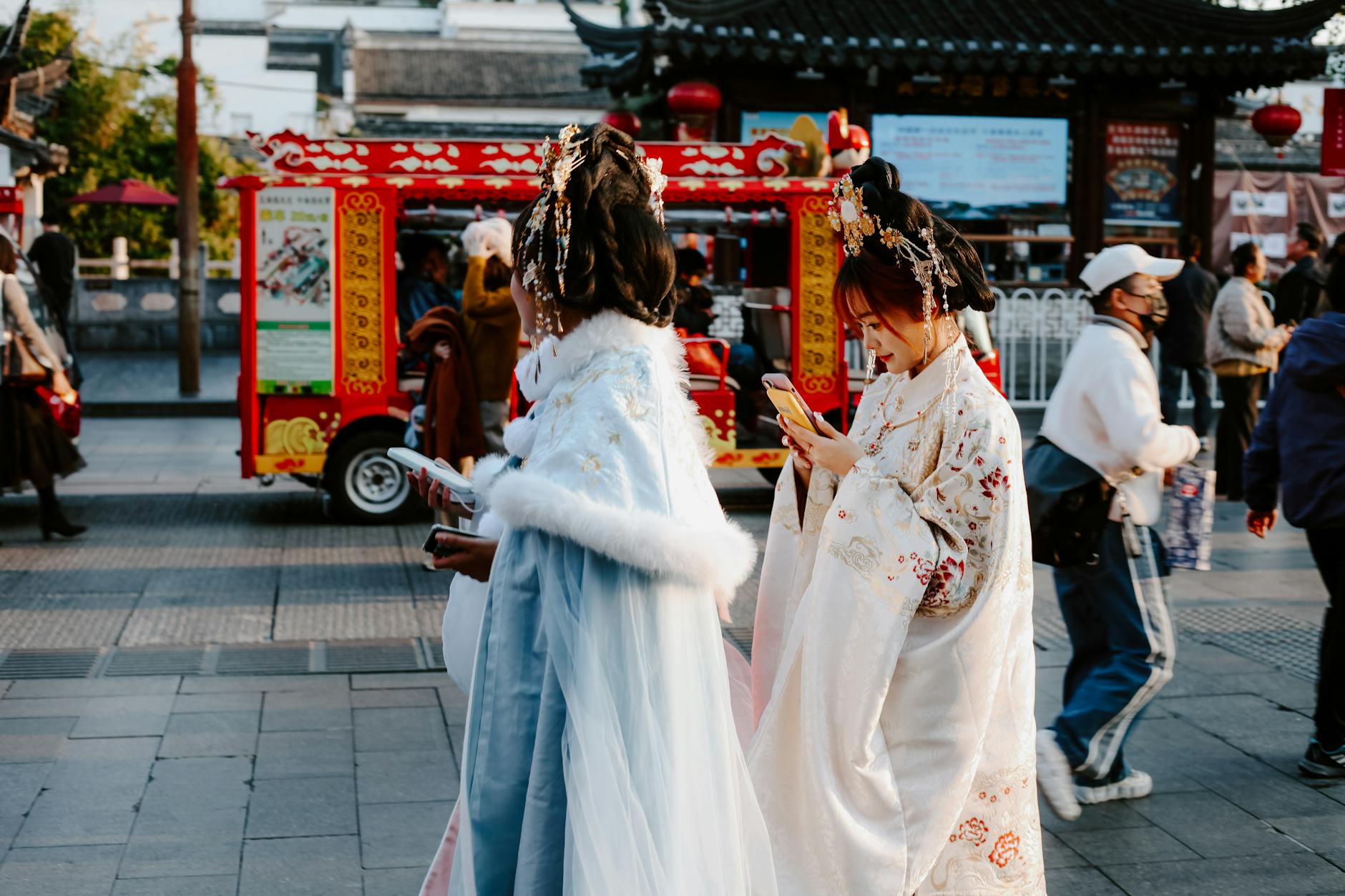 chinese glass art experience