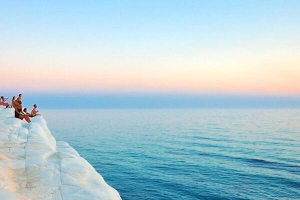 Tai Chi: Complete Guide to Chinese Martial Arts